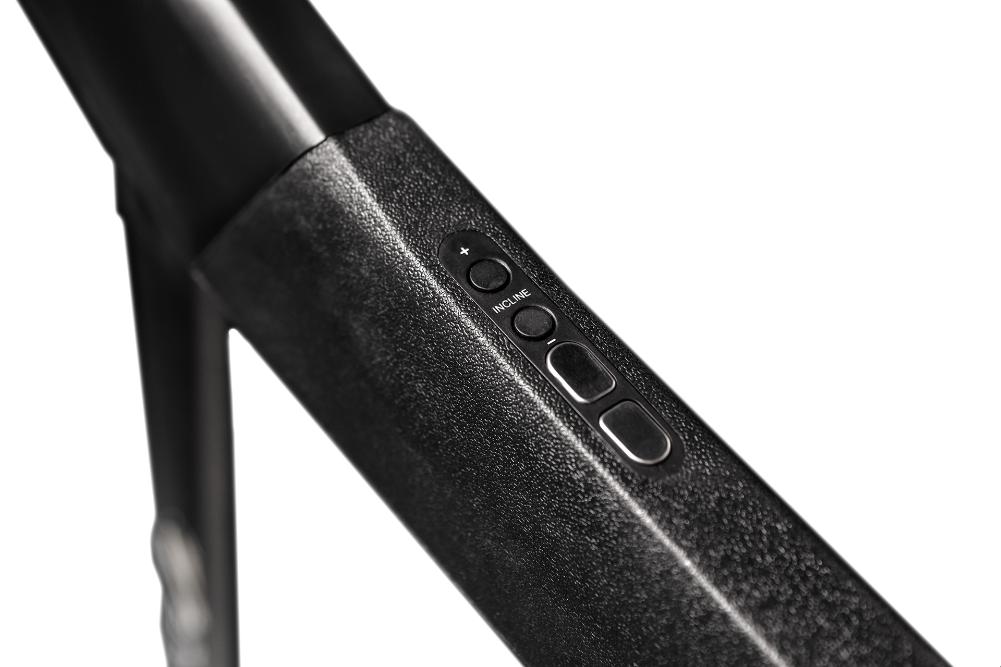 Беговая дорожка Altezani ALS 1200